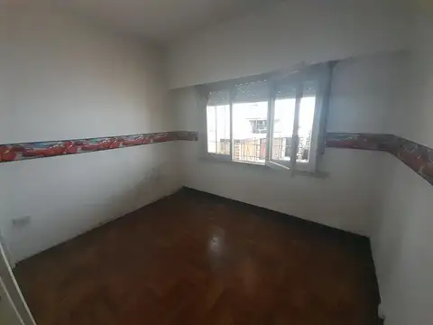 Venta Ph 4 ambientes frentre  Olivos