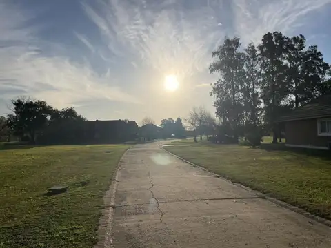 Lote en venta de 1645m² al Golf en Country Club Boca Raton, Pilar, GBA Norte