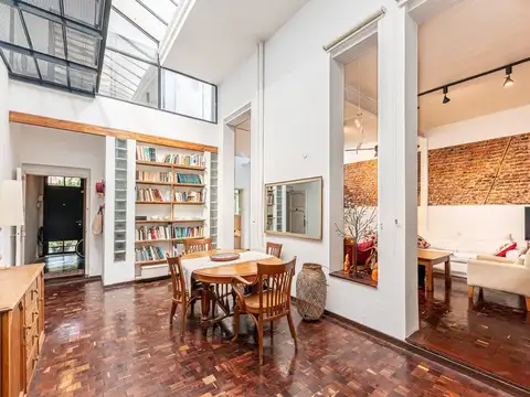 Casa en Venta con 1 cochera