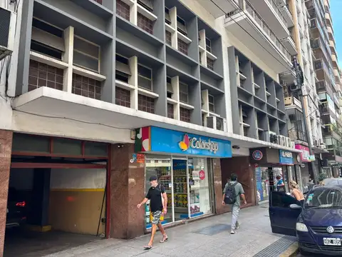 AV. PUEYRREDON al 900