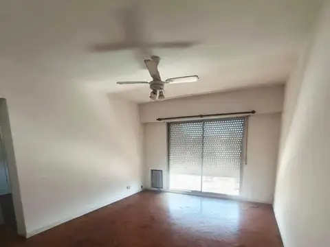 DEPARTAMENTO EN ALQUILER - 2 AMB- A UNA CUADRA DE FACULTAD DE LA UADE