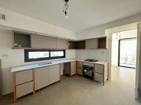 Departamento 4 ambientes con 3 baños