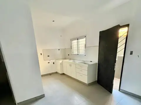 Depto Tipo Casa en Venta en Villa Ballester, USD 47.500