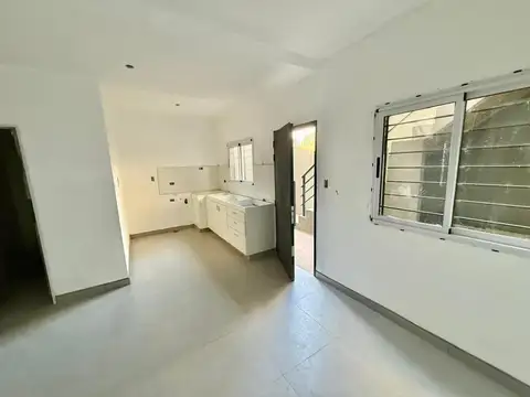 Depto Tipo Casa en Venta en Villa Ballester, USD 47.500