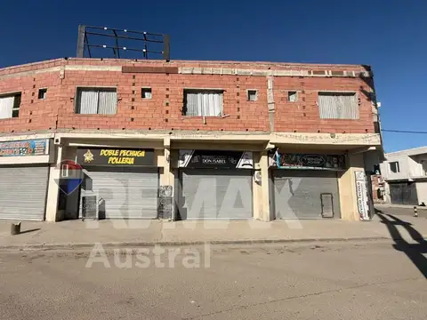 5 LOCALES COMERCIALES KM 8
