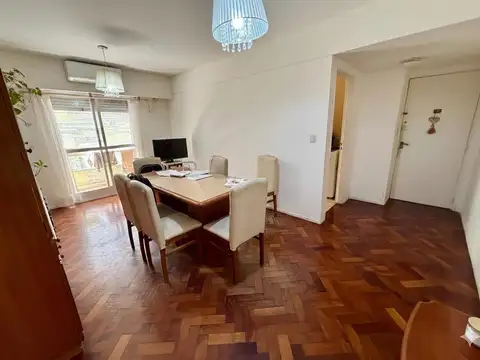 VENTA. DEPTO 1 DORM CON BALCÓN