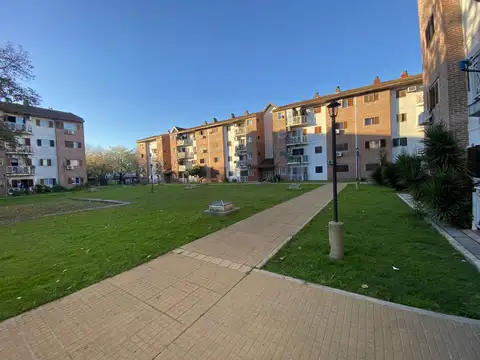 Garzon 100, Piso 3