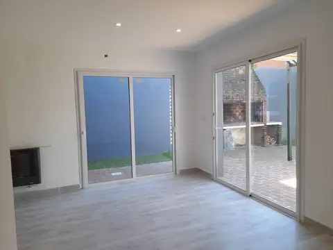 Casa 3 ambientes con 3 baños