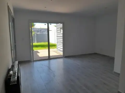 Casa 3 ambientes con 3 baños