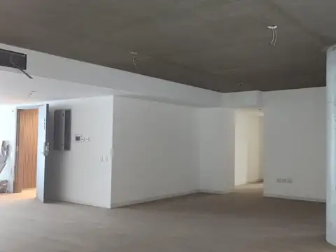 Oficina en Venta al Este
