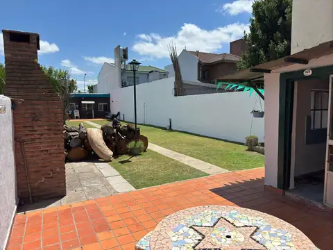 CASA VENTA 4 AMB PARQUE FONDO COCHERA PADUA