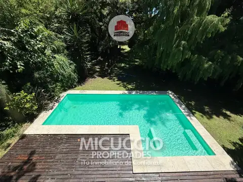 Casa en Venta con 1 cochera