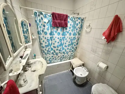 Casa en Venta en Castelar Sur, USD 130.000