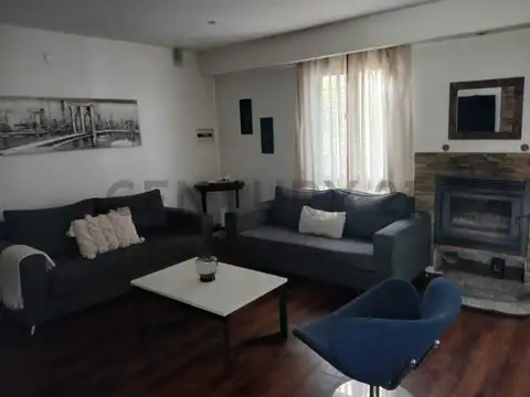 Casa 6 ambientes con 3 baños