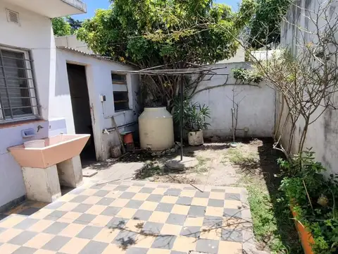 Depto Tipo Casa en Alquiler de 1 dormitorio