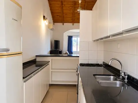 VENTA CASA 3 DORMITORIOS COCHERAS QUINCHO CAMPANA