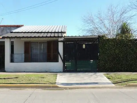 VENTA CASA MULTIFAMILIAR - VILLA TESEI