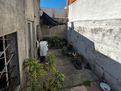 Casa 3 ambientes con 2 baños