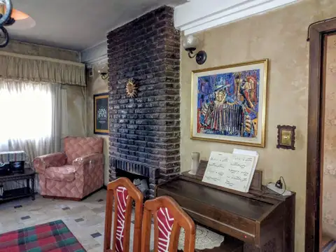 Casa en Venta en Castelar, USD 200.000