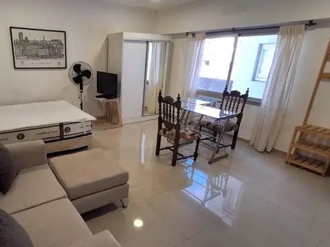 Departamento en Alquiler en Flores, $ 550.000
