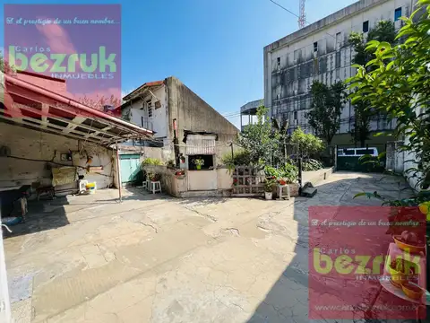 Casa a refaccionar en  venta en Martinez