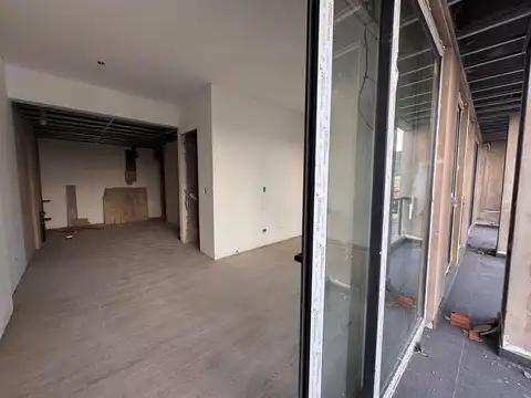 UN AMBIENTE DIVISIBLE IDEAL 1RA VIVINEDA O RENTA