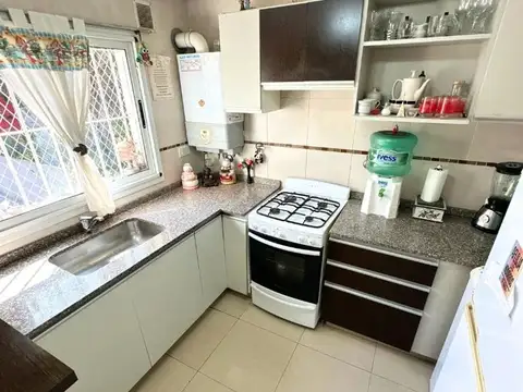Departamento 2 Ambientes con Balcón en Venta en Lanús