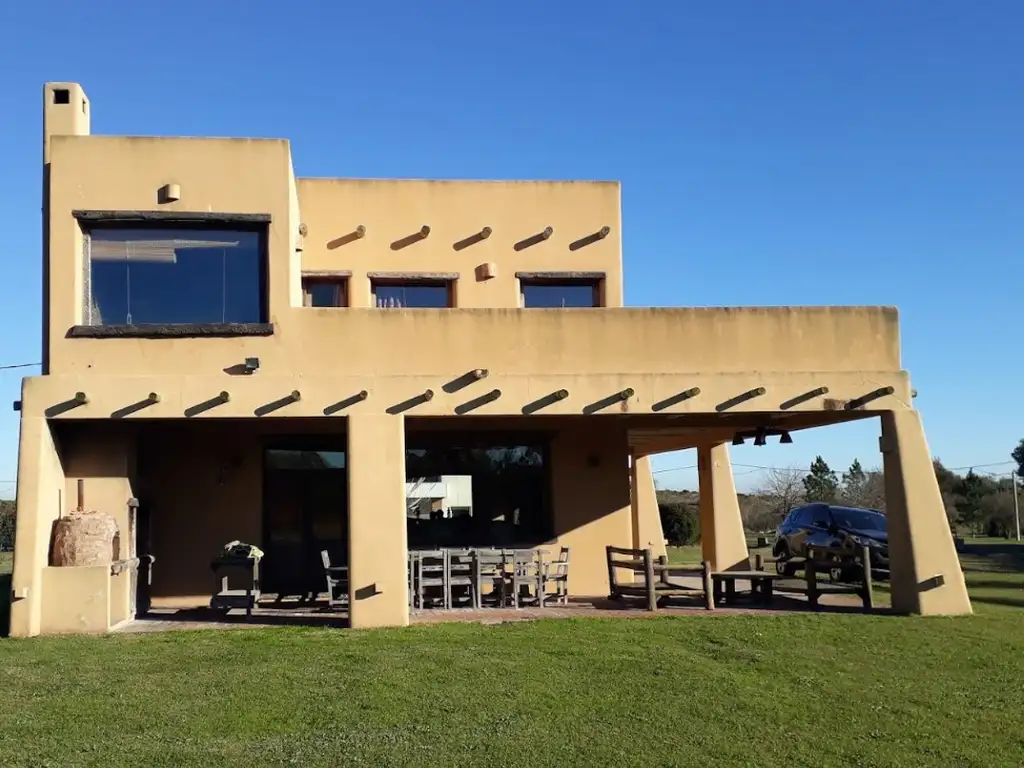 Áreas comunes piscina, club-house en Apart Club San Pedro