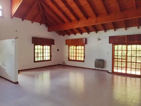 Casa en Alquiler en City Bell, $ 1.550.000