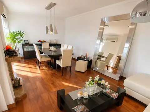 Casa en Venta en Villa del Parque, USD 680.000