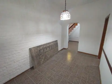 Depto Tipo Casa 3 ambientes con 2 baños