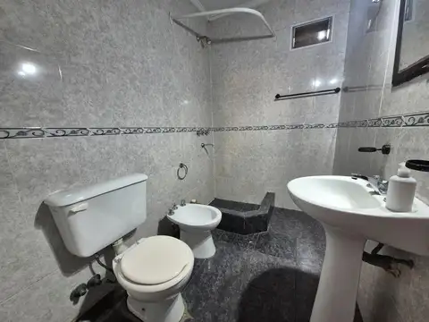 ALQUILER DEPARTAMENTO TIPO CASA DE 3  AMBIENTES