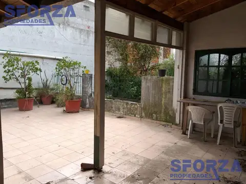 Casa 3 ambientes con 1 baño