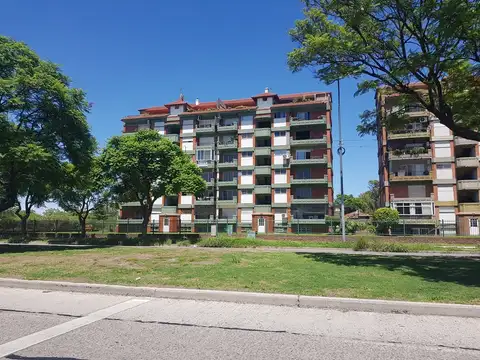 DEPARTAMENTO 3 AMBIENTES CON 2 BAÑOS EXCELENTE ESTADO