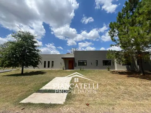 VENTA DE CASA A ESTRENAR EN LA ELINA, COMARCAS DE LUJAN