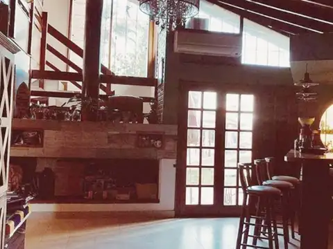 Casa 4 ambientes con 4 baños