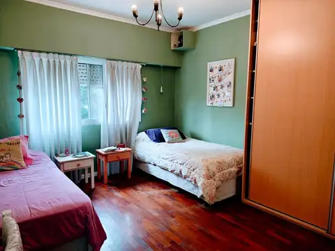 Casa 3 ambientes con 2 baños
