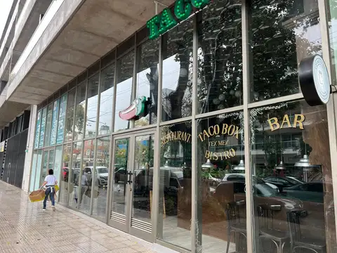 Local en Venta en Olazabal y Holmberg. Villa Urquiza Apto Gastronomia