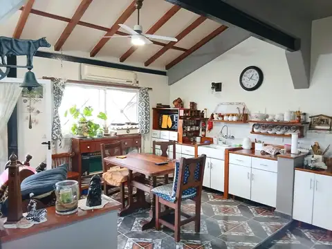 Casa en Venta con 1 cochera