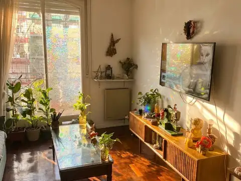 DEPARTAMENTO 3 AMBIENTES AL FRENTE CON BALCÓN – MUY LUMINOSO – VILLA CRESPO
