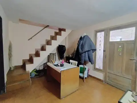 Casa 6 ambientes con 4 baños