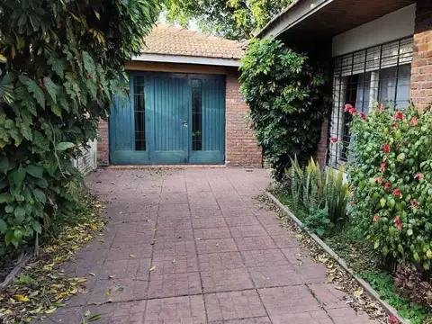P.H  4 AMBIENTES ALQUILER EN TEMPERLEY CON PARQUE