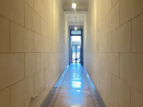Avenida Rivadavia 3200, Piso 1