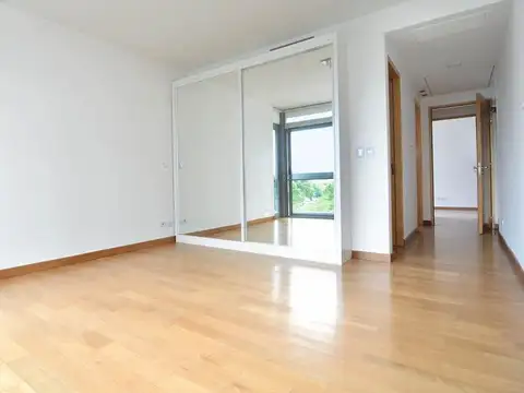 Guemes Macacha al 300