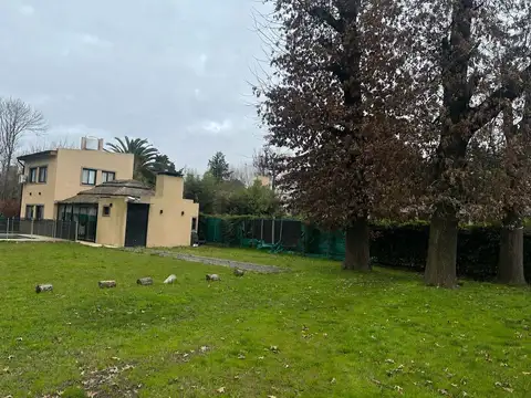 CASA 3 AMBIENTES EN VENTA EN BARRIO LINKS EZEIZA