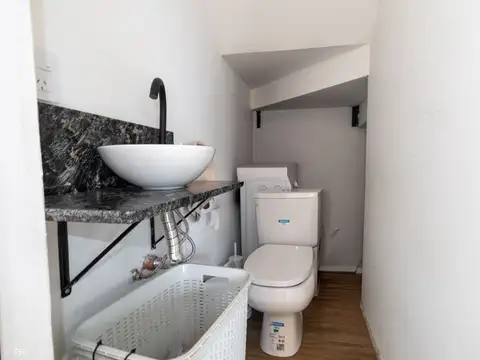 CASA EN VENTA 2 DORM CON COCHERA Y PILETA FUNES