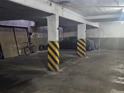 Cochera en Subsuelo