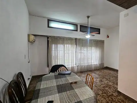 Depto Tipo Casa en Alquiler de 2 dormitorios