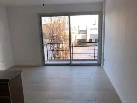 Departamento en Alquiler en Haedo, $ 600.000