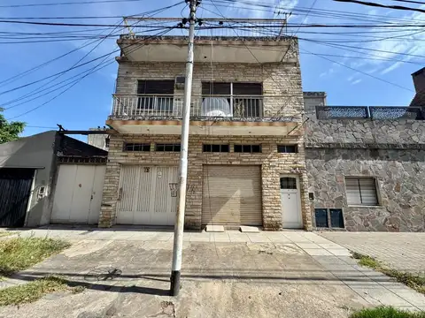 Casa - Venta - Argentina, Tres de Febrero - Azcuenaga 3514